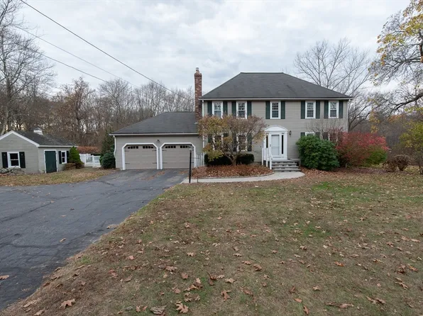 157 Blackstone St, Mendon, MA 01756