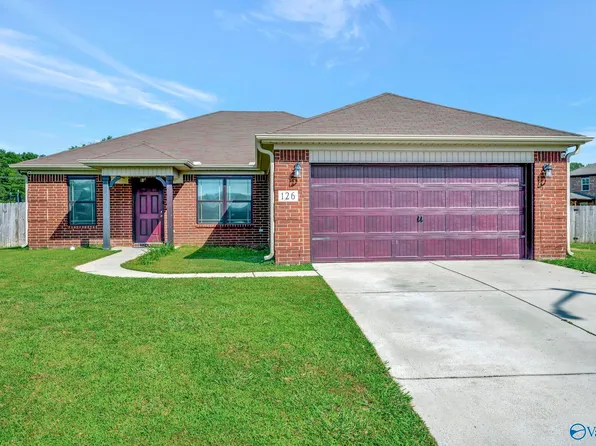 126 Chestnut Cv, Owens X Rds, AL 35763