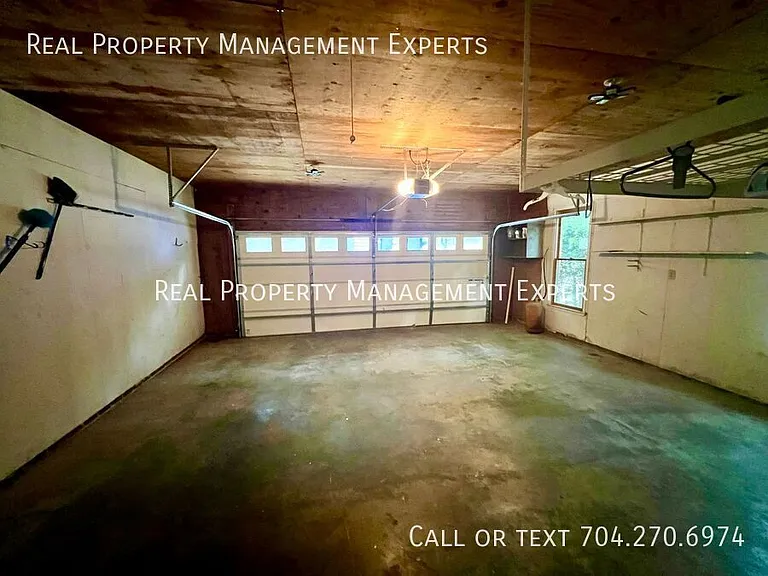 9024 Highland Creek Pkwy — Photo 18
