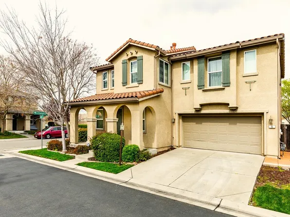 5 Shelter Pl, Sacramento, CA 95835