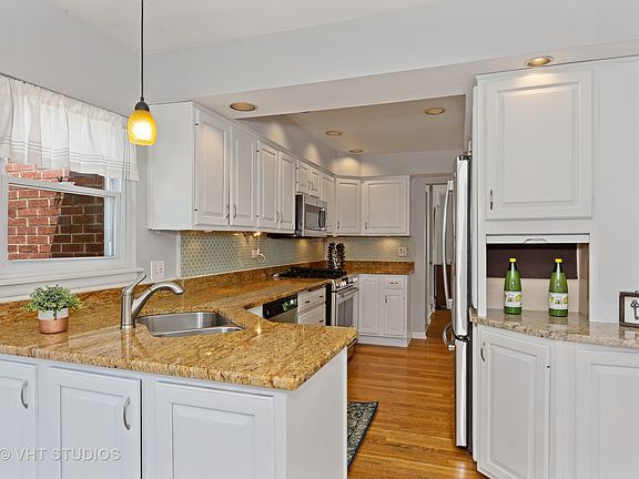 5th image of 840 S Kensington Ave