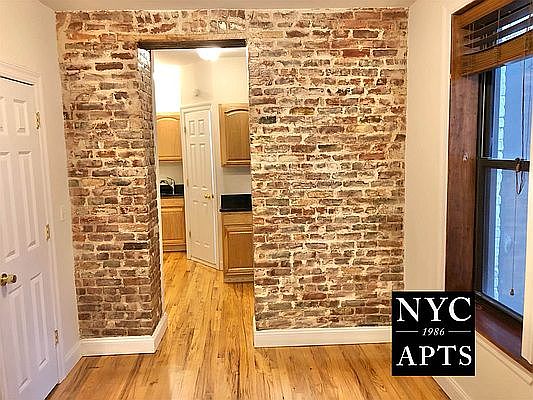 1st image of 328 W 44th St APT 36