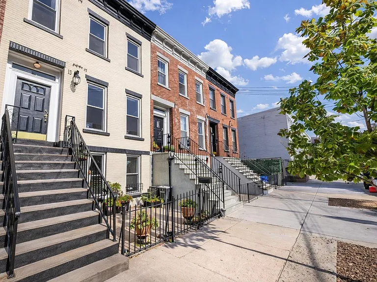 145 Halladay St #1 — Photo 10