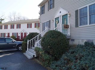 1384 5th St APT B, Waynesboro, VA