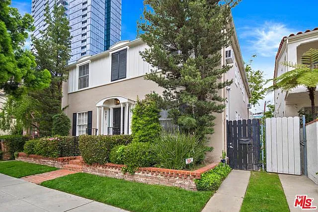 9965 1/2 Durant Dr — Photo 1