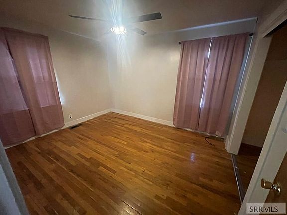 4th image of 961 S Stout Ave