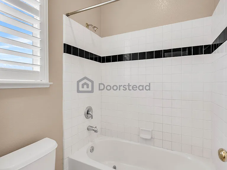9713 Toscano Dr — Photo 25