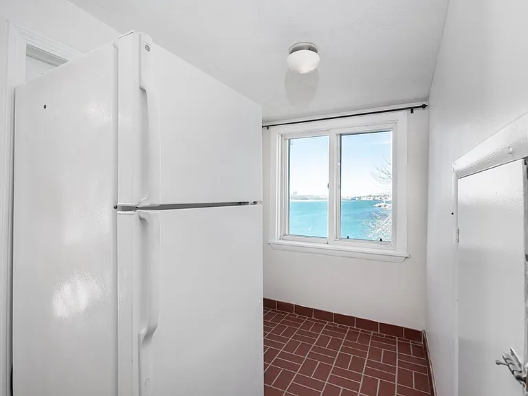 789 Shirley St #3 — Photo 16