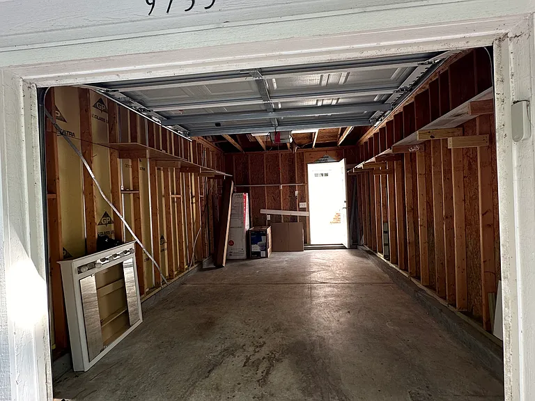 9733 Longstone Ln — Photo 27