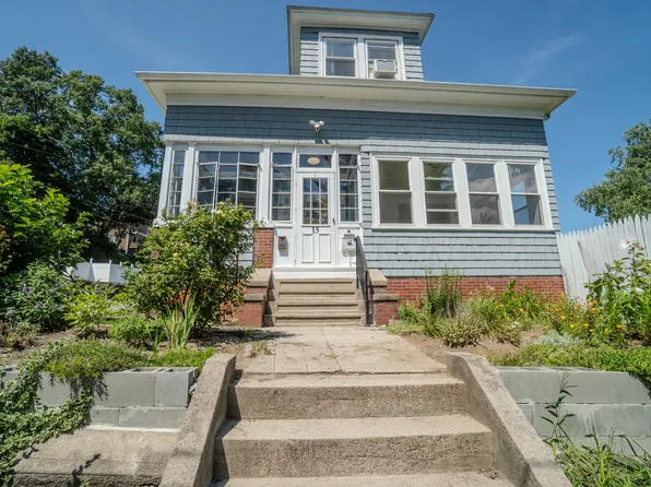 15 Chestnut Hill Ave Floor 1, Cranston, RI 02920