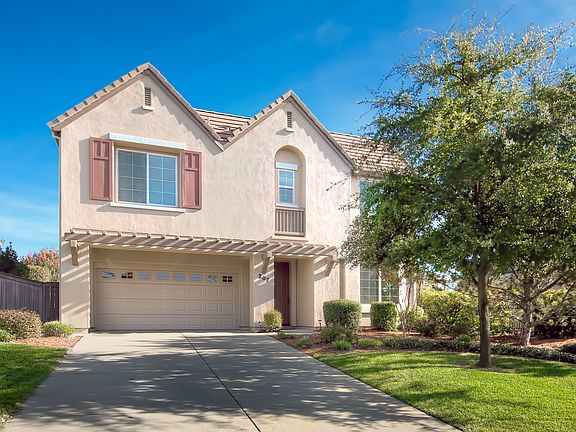 2nd image of 207 Tarquinia Ct