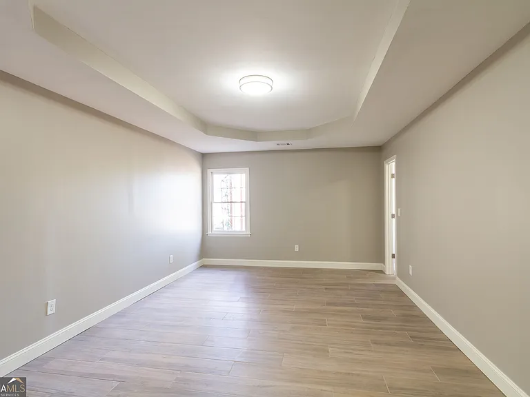 612 Redbud Ln — Photo 62