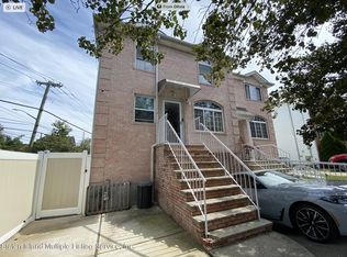 497 Ridgewood Ave, Staten Island, NY 10312