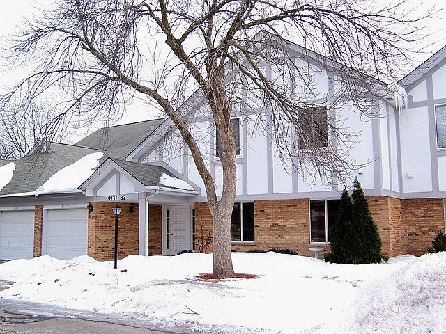 1st image of 9133 Sutton Ct #9133
