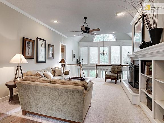 Wall of Windows Lets in Natural Light