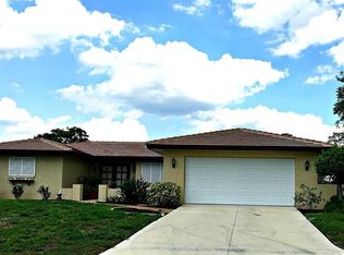14 Stone Mountain Blvd, Englewood, FL 34223