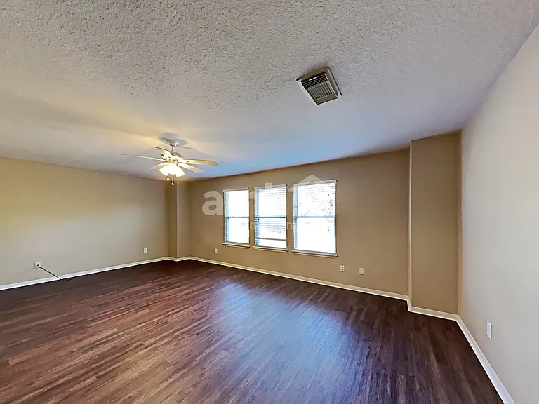 4719 Blue Spruce Hill St — Photo 9