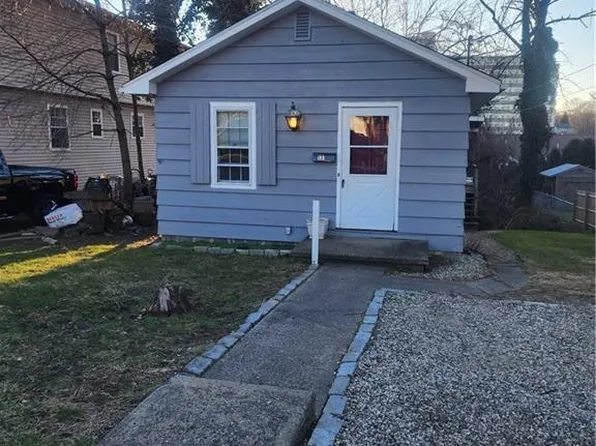 131 Greenfield Drive, Bridgeport, CT 06606