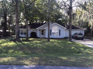 129 Hidden Lakes Dr, Brunswick, GA 31525