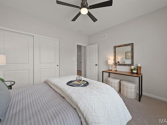 5th image of 399 Butterfly Garden Dr