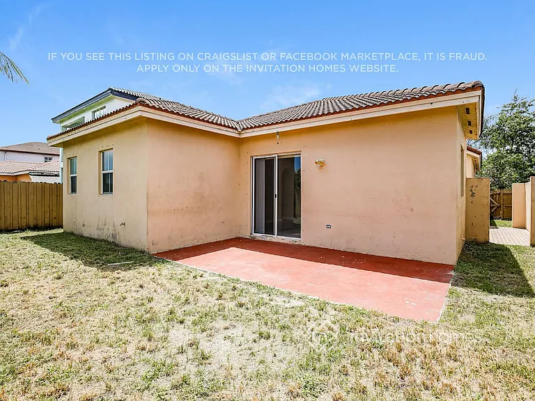 18301 NW 89th Ave — Photo 16