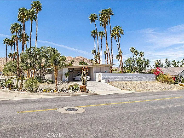 72980 Somera Rd — Photo 41