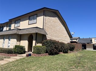 2326 Overland Ln, Arlington, TX 76014