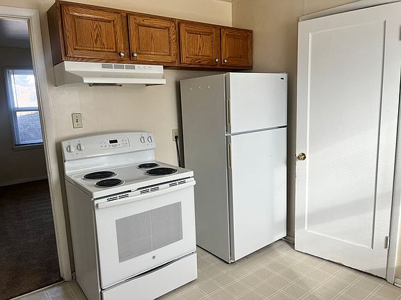 3rd image of 1225-31 E Buena Ventura St #1225