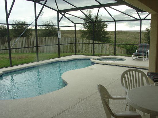 TR5P113MD-private-pool-and-spa