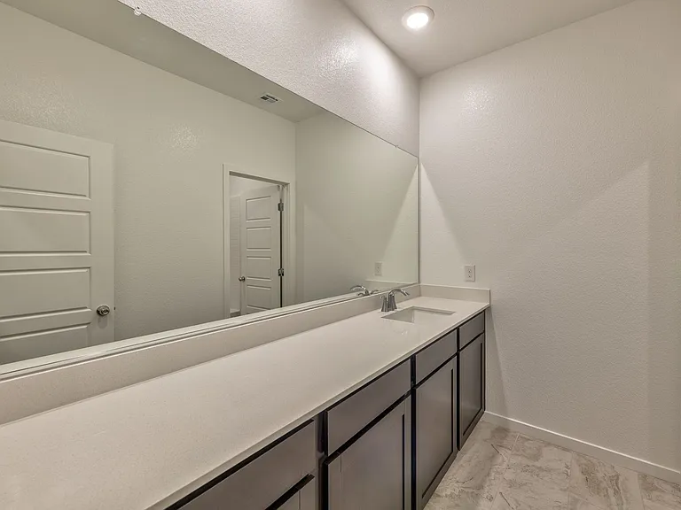 2553 Venetia Pointe St — Photo 6