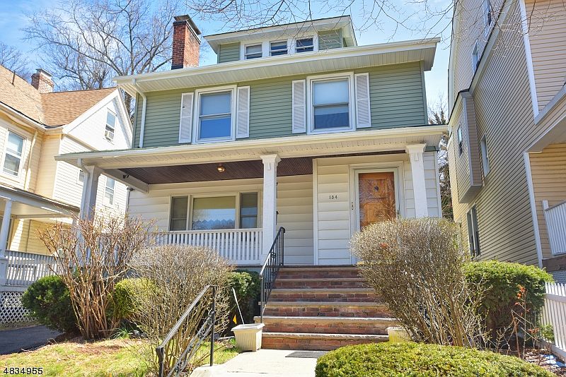 1st image of 154 N MAPLE AVE