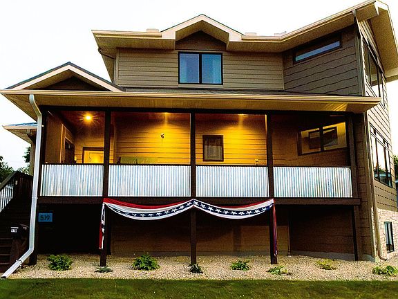 2nd image of 519 N Lakeshore Dr