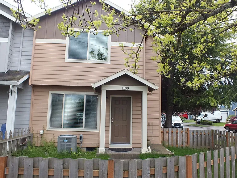 1100 W Historic Columbia River Hwy — Photo 1