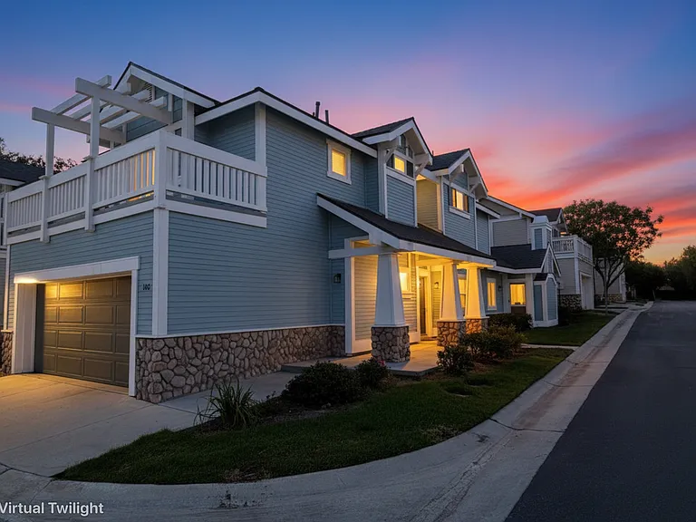 108 Citrus Ranch Rd — Photo 1