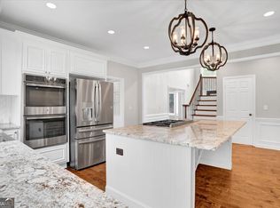 1364 Fallsbrook Way NW, Acworth, GA 30101