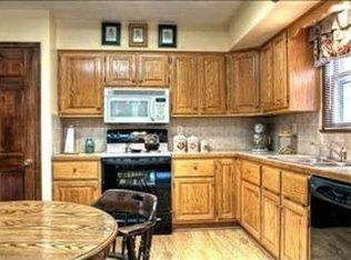 4337 N 81st Avenue Cir, Omaha, NE 68134