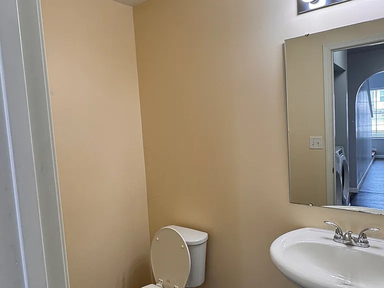 748 Freedom Dr — Photo 7