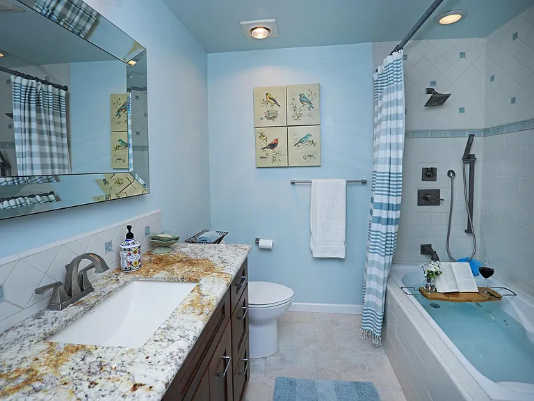2063 Village Ln — Photo 17