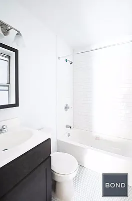 Rented by Bond New York | media 26