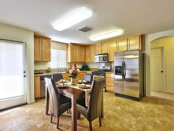 3rd image of 1661 Blue Beaver Way
