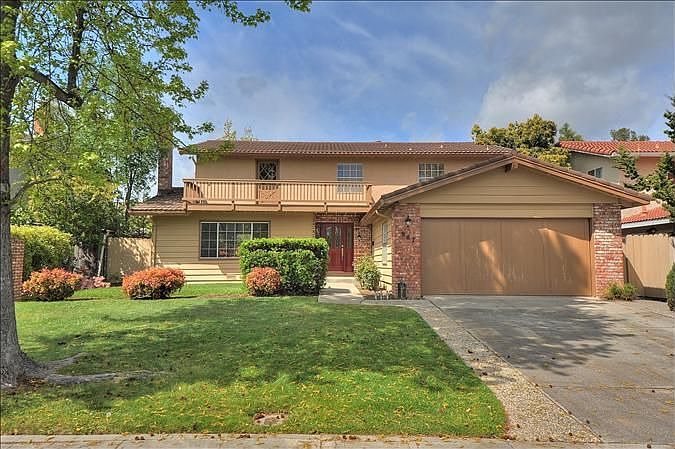 1st image of 887 Spinosa Dr