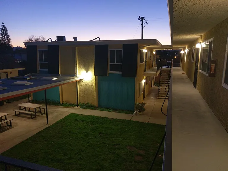876 Cherrywood Way — Photo 17