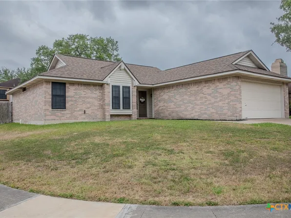 224 Ridgewood Dr, Victoria, TX 77901
