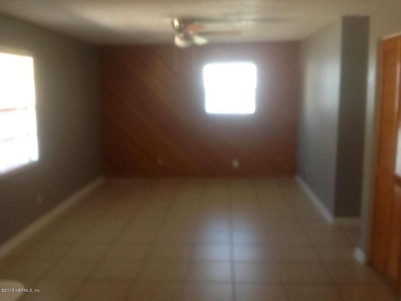 2nd image of 215 SE 7th Ave