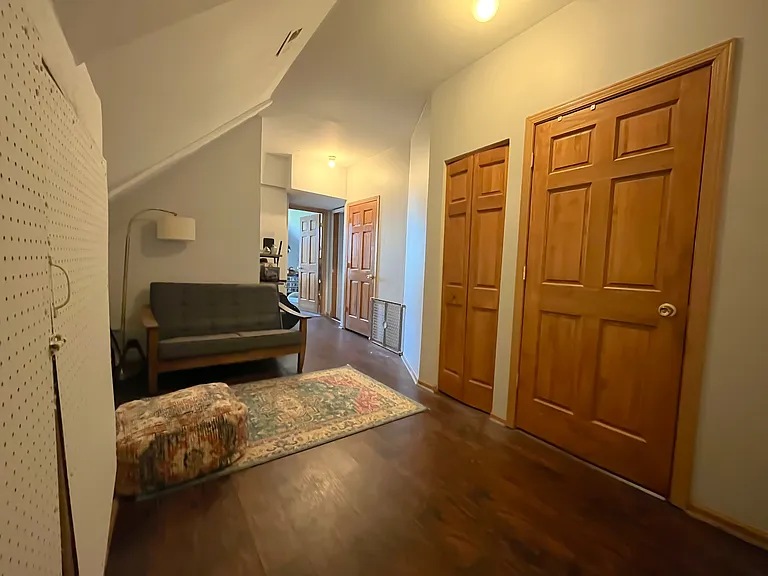 2541 W Cortland St #3 — Photo 12