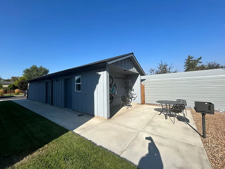 2800 SW 23rd St — Photo 14