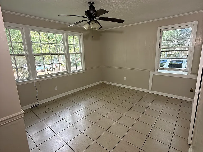 23 N Circle Dr — Photo 4