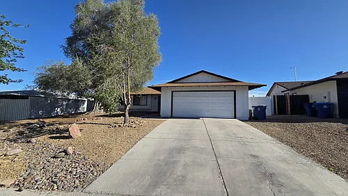 3913 Oakhill Ave Photo 1