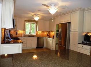 220 Seymour Rd, Hackettstown, NJ 07840