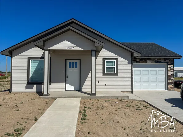 2907 Rowland Circle St, Garden City, KS 67846